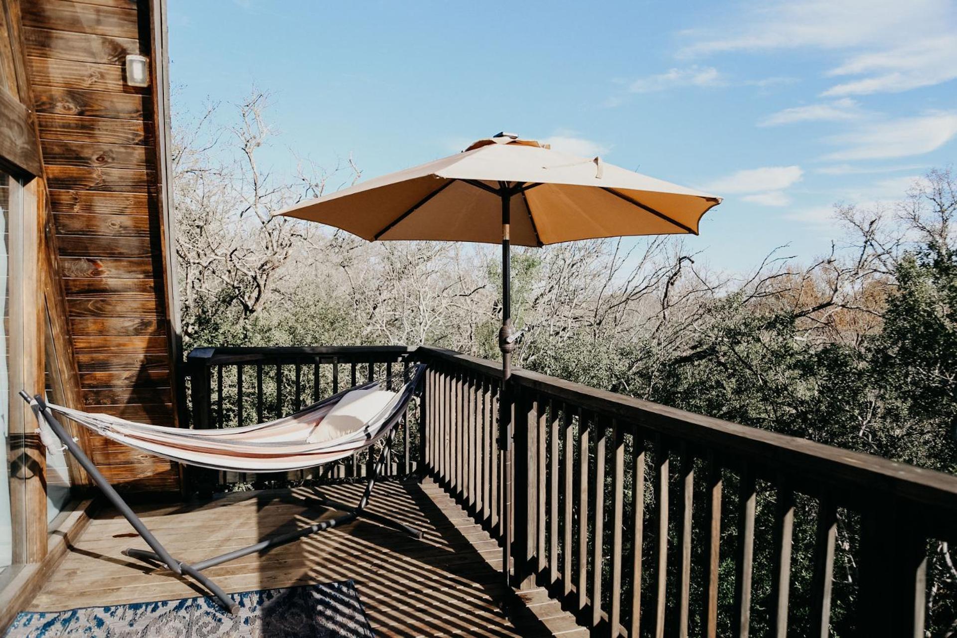 The Maverick: A-Frame W/ Hammock And Tree Top View Ню Браунфелс Екстериор снимка
