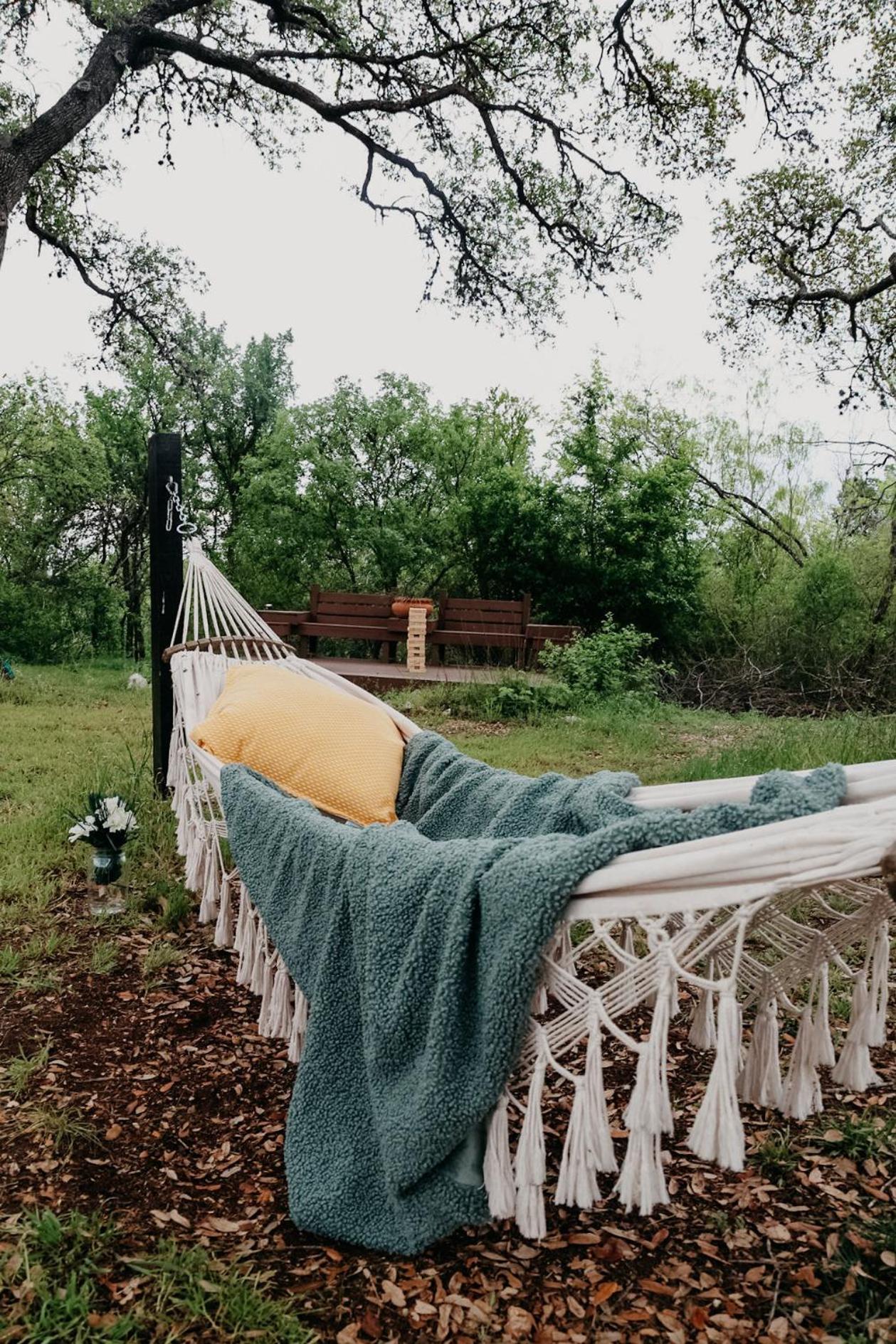 The Maverick: A-Frame W/ Hammock And Tree Top View Ню Браунфелс Екстериор снимка